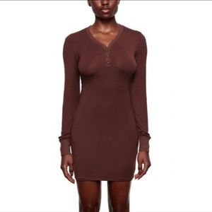 Skims Henley sleep dress in brown size small